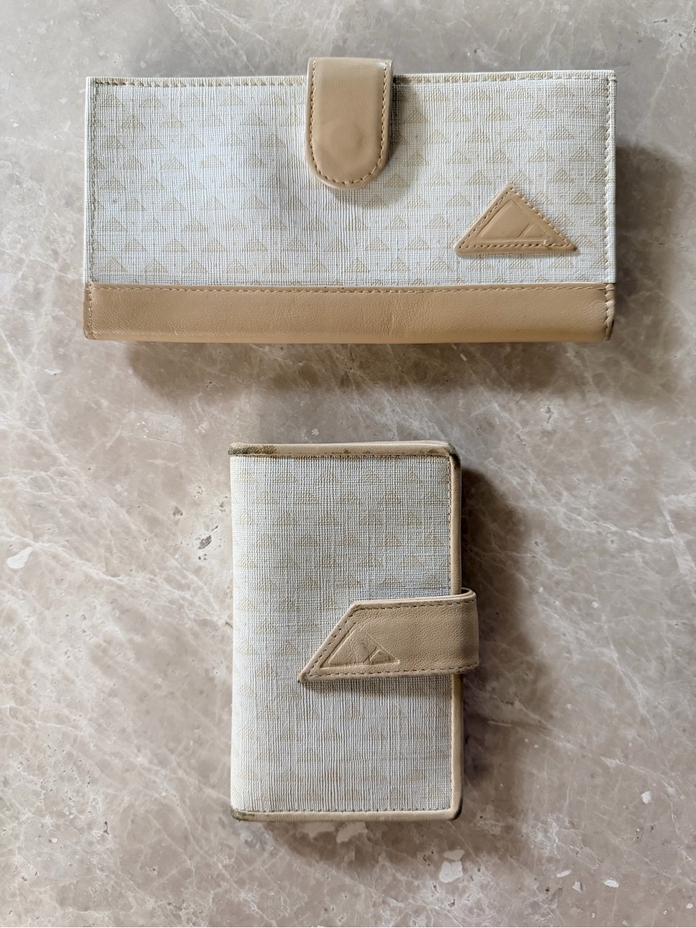 Vintage 1980s Liz Claiborne Matching Checkbook Cover and Wallet Ivory and Taupe